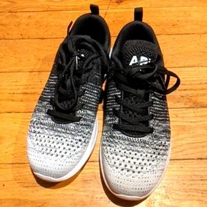 APL Techloom womens 7.5